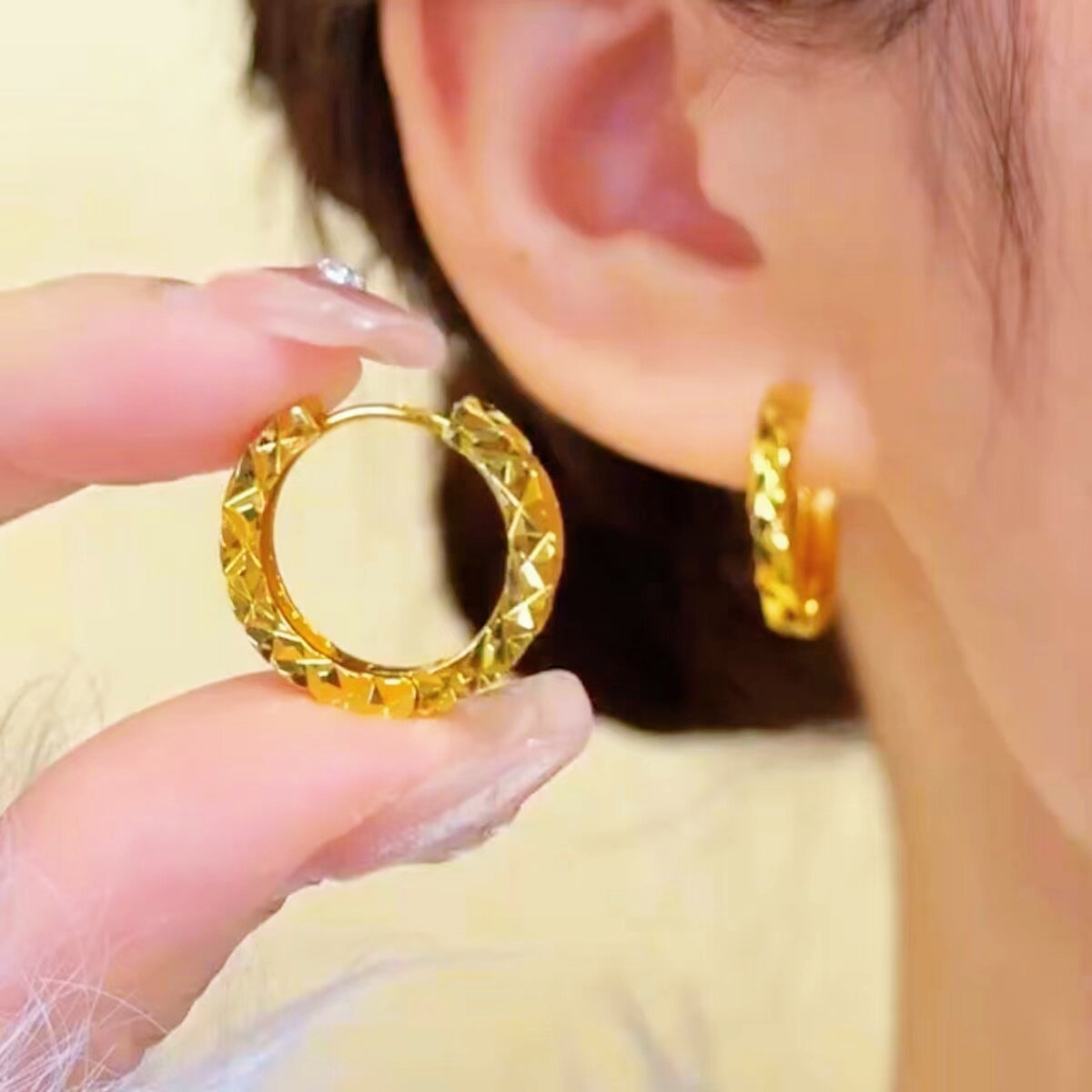Photography Yellow - Long-Lasting Shine Shiny Starburst Hoop Earrings