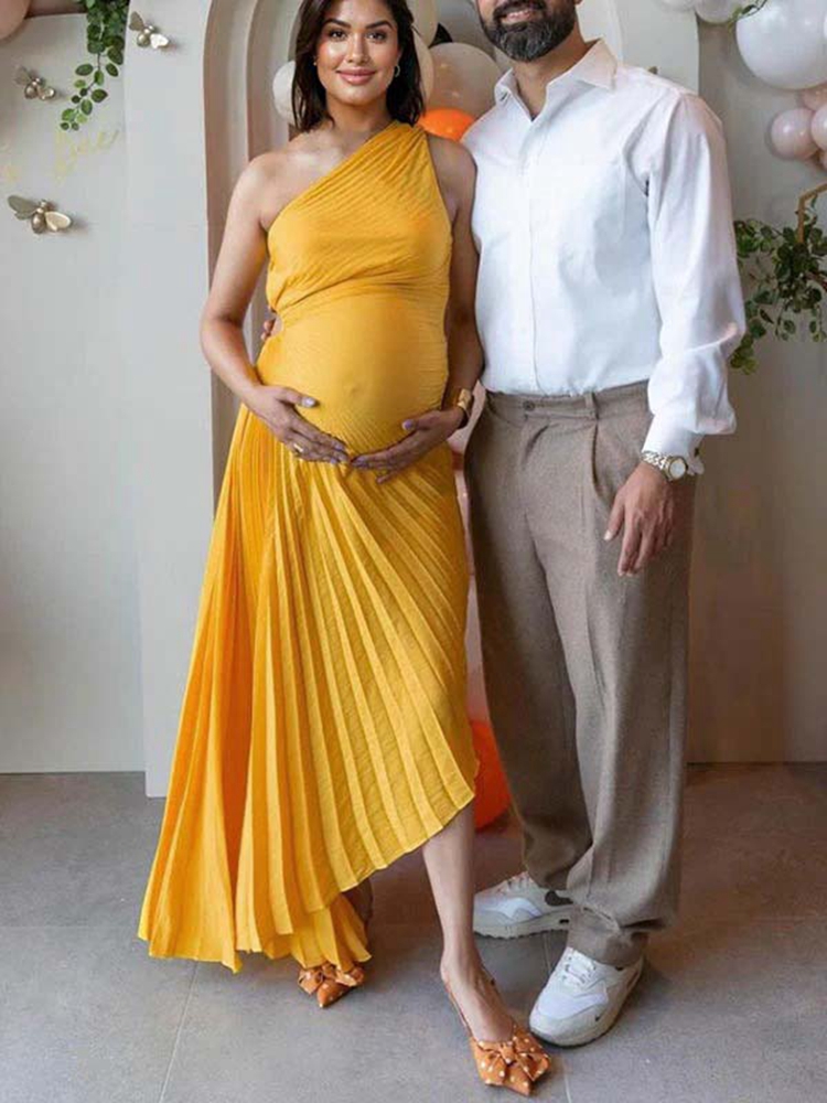 Yellow Off-Shoulder Pregnancy  - Photography Yellow ulasan dan harga